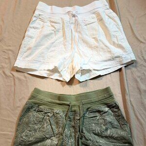 TWO pairs Falls Creek Linen Cargo Shorts SIZE SMALL 1 White & 1 Olive Green